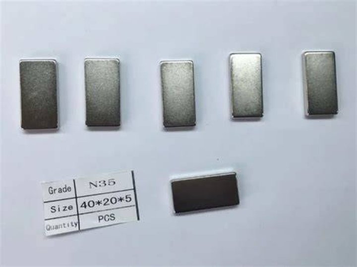 Are N52 magnets dangerous?