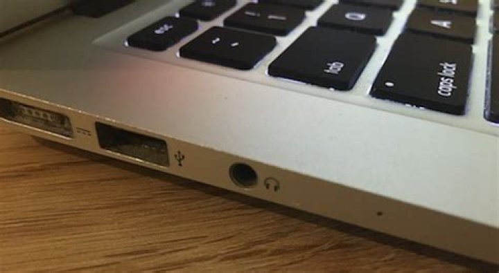 Is my laptop headphone jack broken?